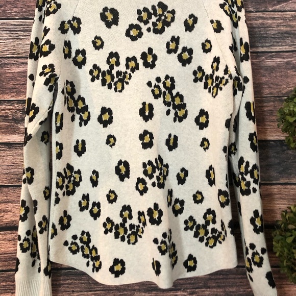 CABI Cardigan - Picture 4 of 4